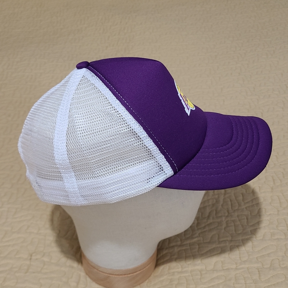 LA Lakers logo trucker hat - Picture 5 of 7